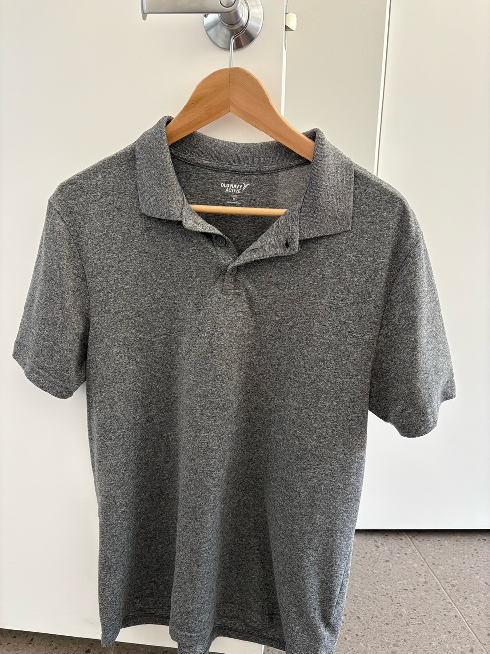 Old Navy Active Wear Men's Dark Heather Gray Polo